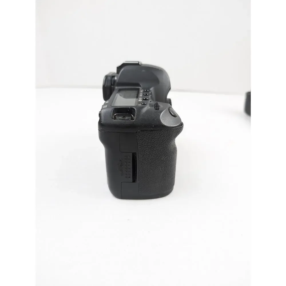 Canon EOS 5D Mark II DSLR BG-E6 Grip 2 Batteries 128GB CF Card Tested